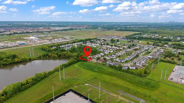 5021 Grimm Drive, Lockbourne, OH 43137