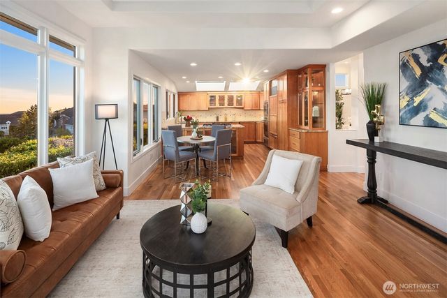 5425 156th Avenue SE, Bellevue, WA 98006