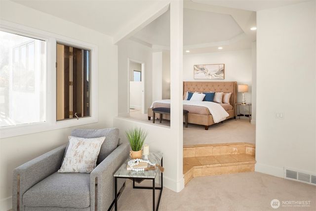 5425 156th Avenue SE, Bellevue, WA 98006