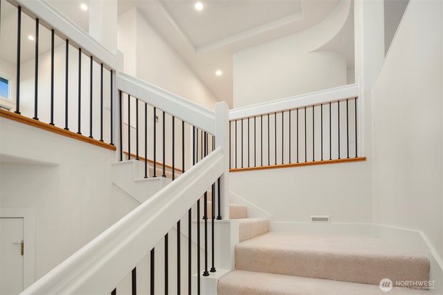 5425 156th Avenue SE, Bellevue, WA 98006