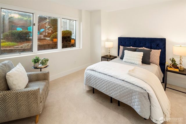 5425 156th Avenue SE, Bellevue, WA 98006