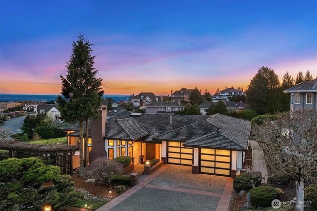 5425 156th Avenue SE, Bellevue, WA 98006