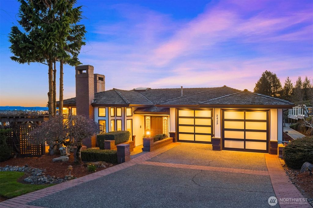 5425 156th Avenue SE, Bellevue, WA 98006