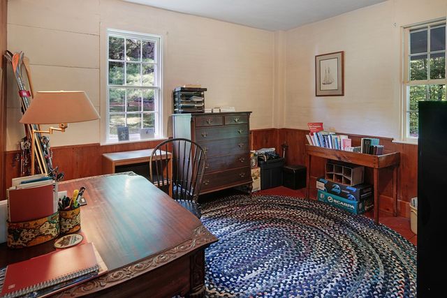 975 Rollins Road, Hopkinton, NH 03229