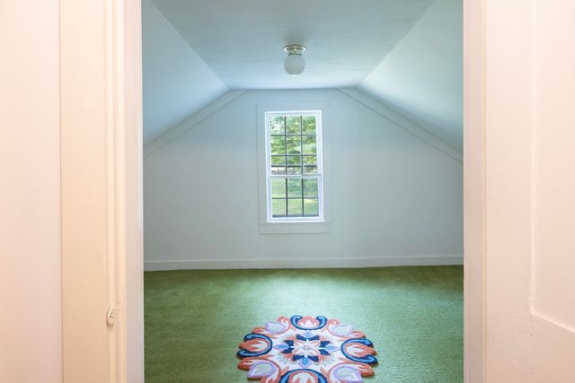 975 Rollins Road, Hopkinton, NH 03229