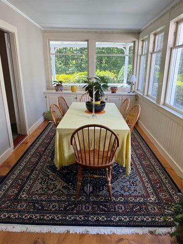 975 Rollins Road, Hopkinton, NH 03229