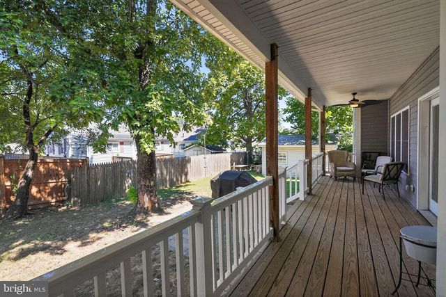 910 SEVERN AVE, Edgewater, MD 21037
