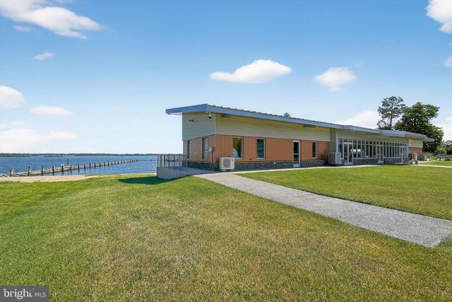 910 SEVERN AVE, Edgewater, MD 21037