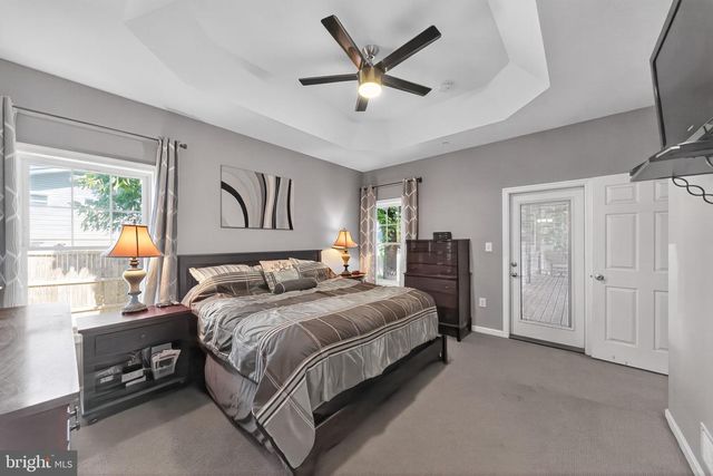 910 SEVERN AVE, Edgewater, MD 21037