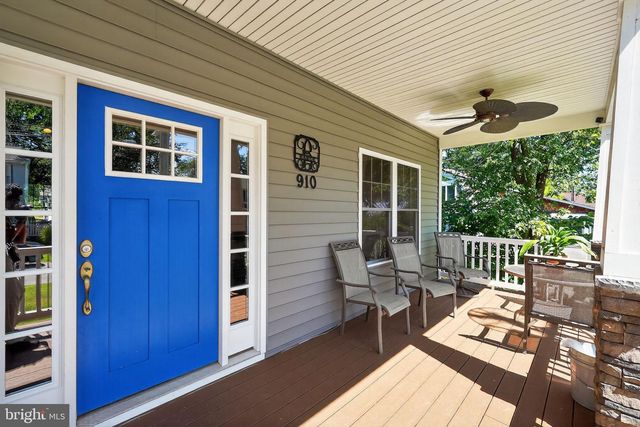910 SEVERN AVE, Edgewater, MD 21037