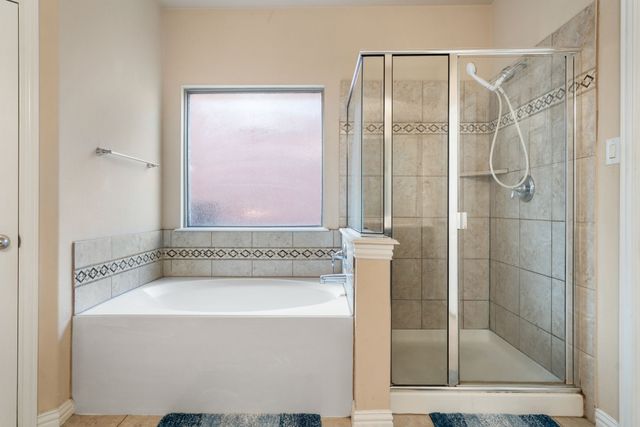 1009 Chickasaw Drive, Carrollton, TX 75010