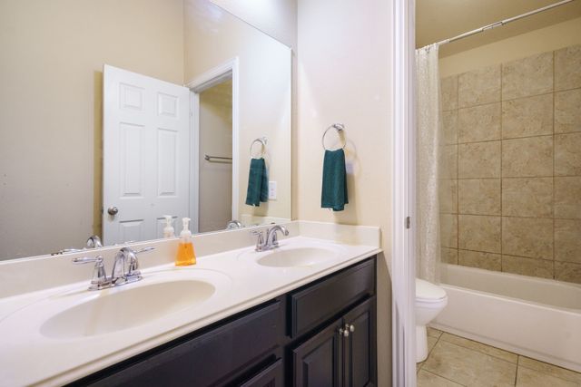 1009 Chickasaw Drive, Carrollton, TX 75010