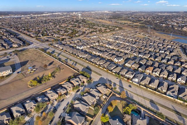 1009 Chickasaw Drive, Carrollton, TX 75010