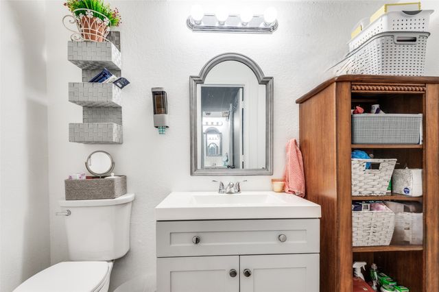 2021 Minnie Drive, Arlington, TX 76012