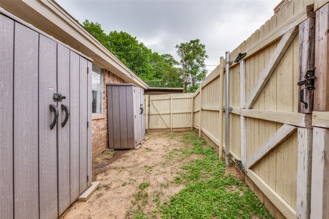 2021 Minnie Drive, Arlington, TX 76012