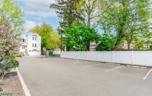 2 Bland Ctunit3 3, Bloomfield Twp., NJ 07003