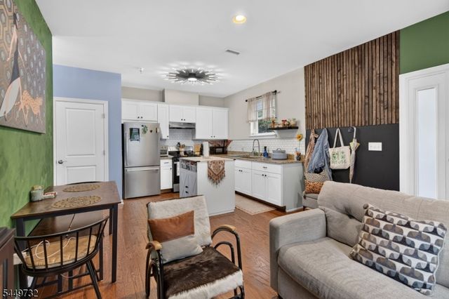 2 Bland Ctunit3 3, Bloomfield Twp., NJ 07003