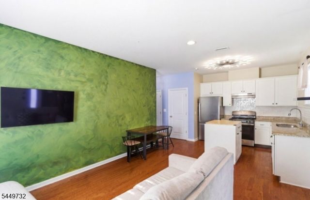 2 Bland Ctunit3 3, Bloomfield Twp., NJ 07003