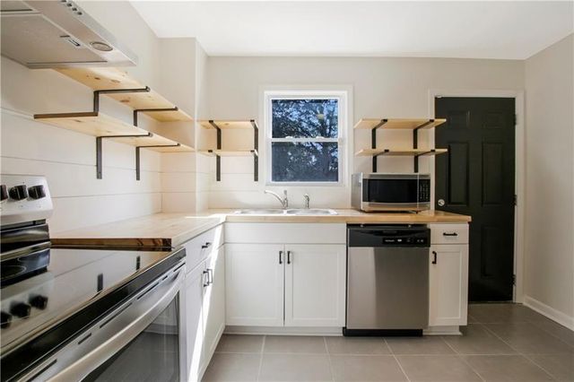 551 Valley Hill Road SE A, Riverdale, GA 30274