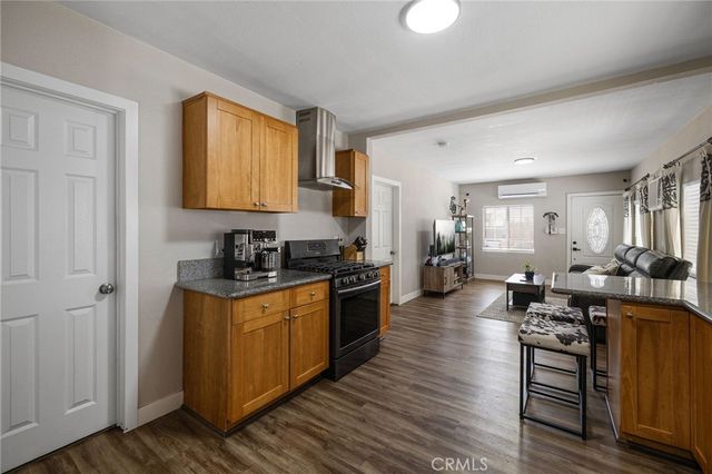 909 E I Street, Ontario, CA 91764