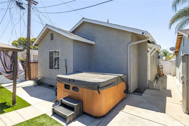 909 E I Street, Ontario, CA 91764