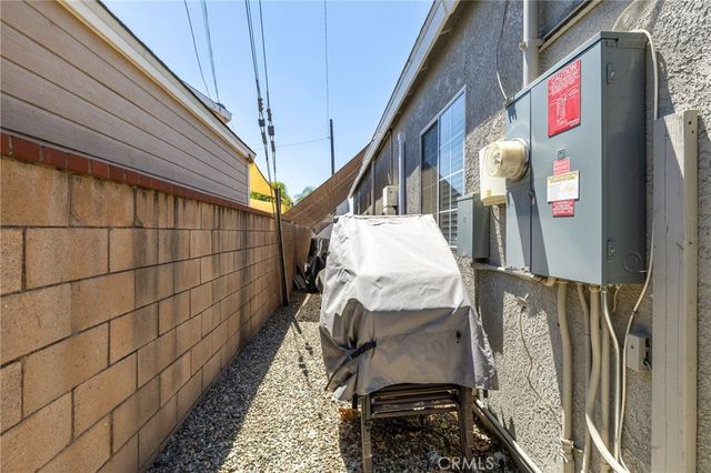 909 E I Street, Ontario, CA 91764