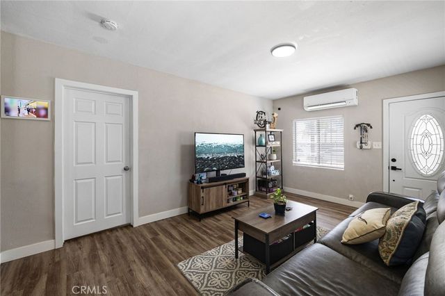 909 E I Street, Ontario, CA 91764