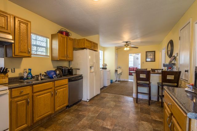 213 Chestnut Ave., Hattiesburg, MS 39401