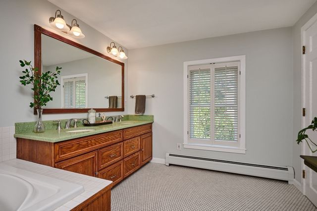 310 South St, Northampton, MA 01060
