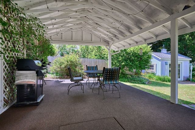 310 South St, Northampton, MA 01060