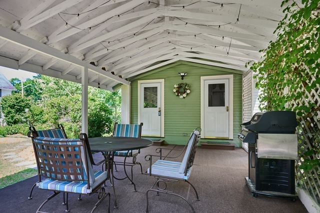 310 South St, Northampton, MA 01060