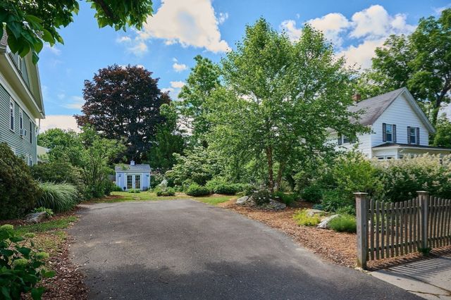 310 South St, Northampton, MA 01060