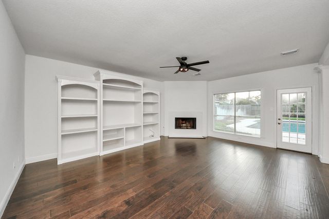 1742 Crescent Green Drive, Houston, TX 77094