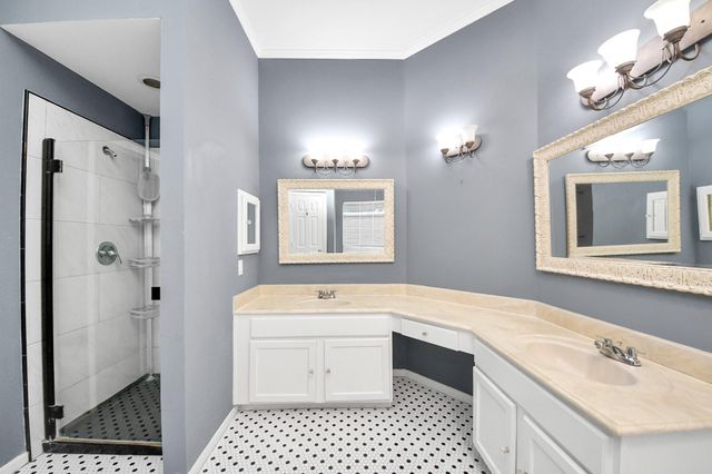 1742 Crescent Green Drive, Houston, TX 77094