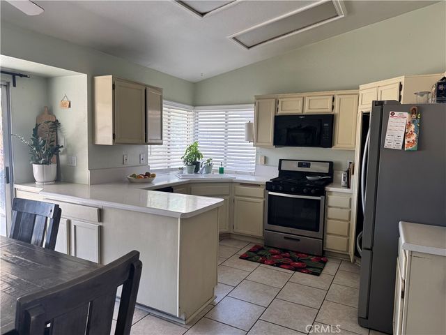 14151 Hillsborough, Victorville, CA 92392