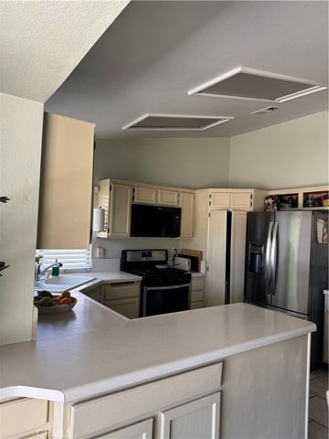 14151 Hillsborough, Victorville, CA 92392