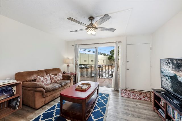 98-731 Moanalua Loop 230, Aiea, HI 96701