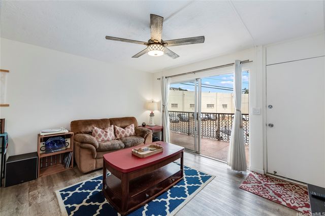98-731 Moanalua Loop 230, Aiea, HI 96701