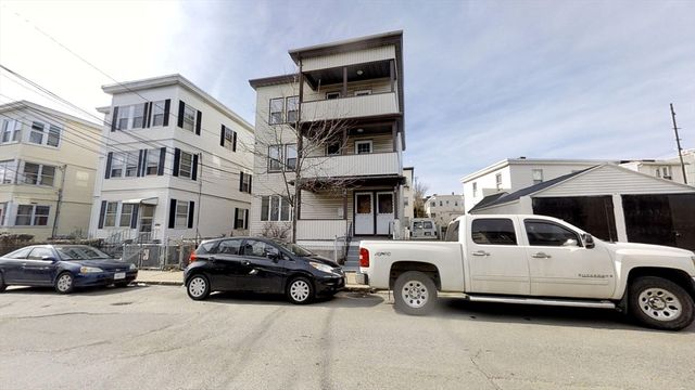 52 Mansfield 2, Somerville, MA 02143