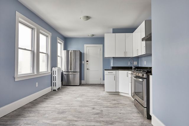 52 Mansfield 2, Somerville, MA 02143