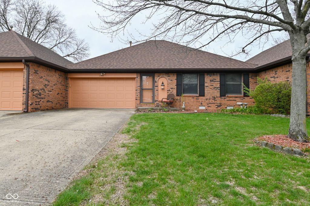 1134 Willow Springs Boulevard, Brownsburg, IN 46112