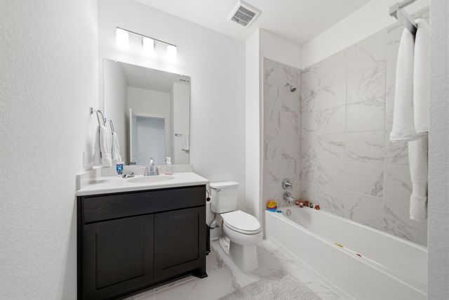 5022 Matador Lane, Iowa Colony, TX 77583