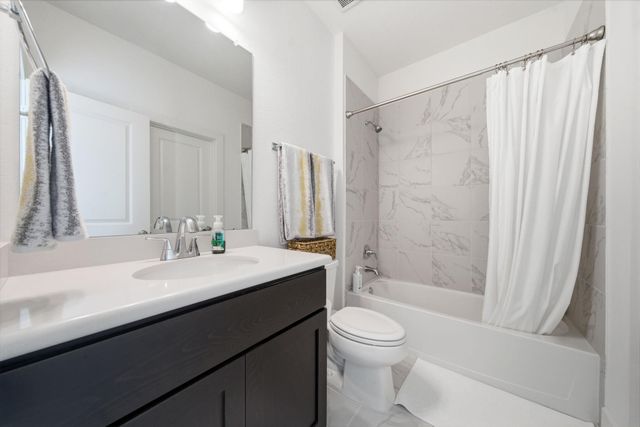 5022 Matador Lane, Iowa Colony, TX 77583