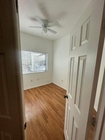 220 Crestwood Circle 106, Royal Palm Beach, FL 33411