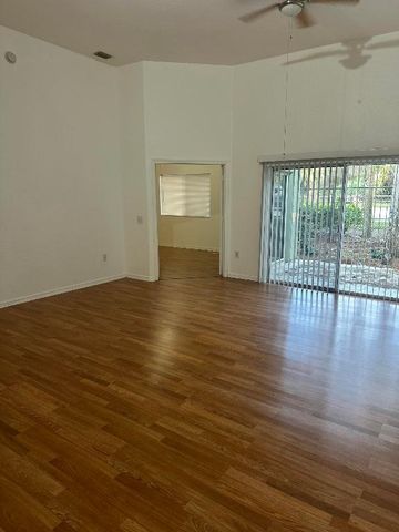 220 Crestwood Circle 106, Royal Palm Beach, FL 33411