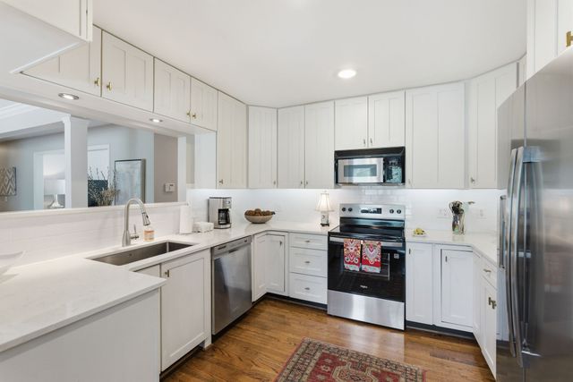 714 Bresslyn Rd, Nashville, TN 37205