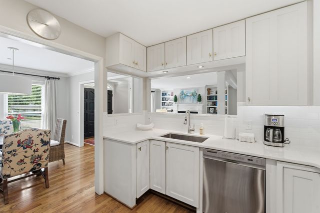 714 Bresslyn Rd, Nashville, TN 37205