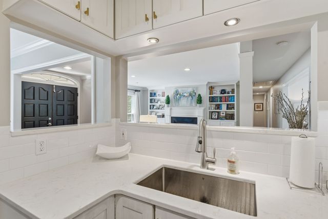 714 Bresslyn Rd, Nashville, TN 37205