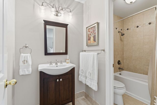 714 Bresslyn Rd, Nashville, TN 37205
