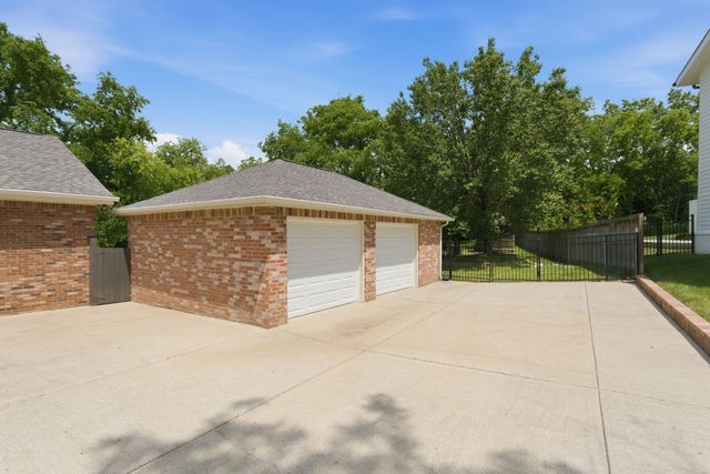 714 Bresslyn Rd, Nashville, TN 37205